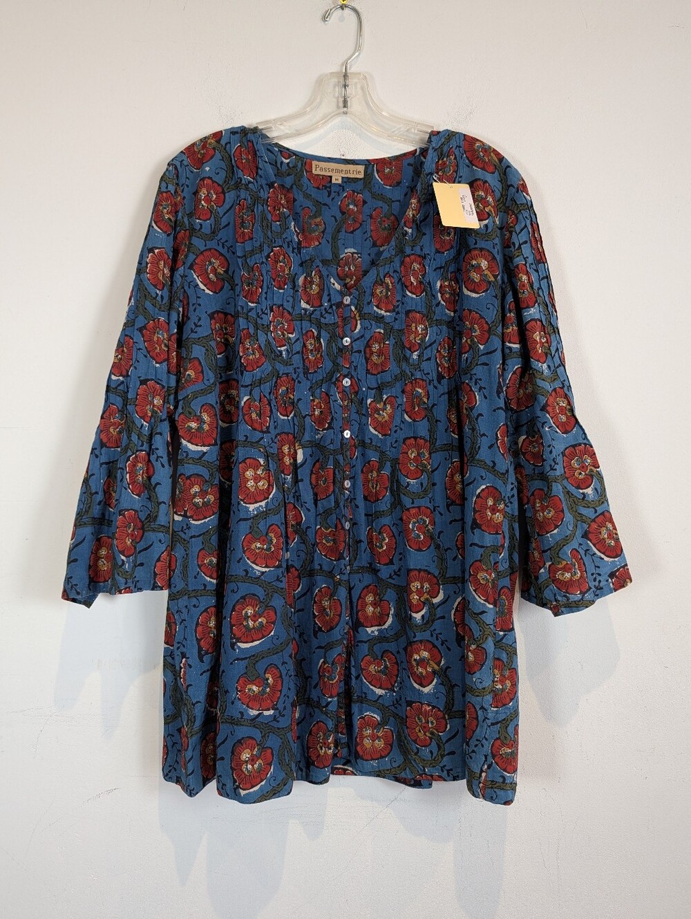 PASSEMENTRIE BLUE FLORAL TUNIC TOP, SIZE M